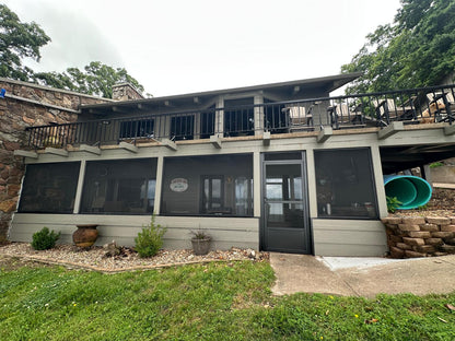 Luxury Grand Lake Waterfront Retreat – Monkey Island, Oklahoma