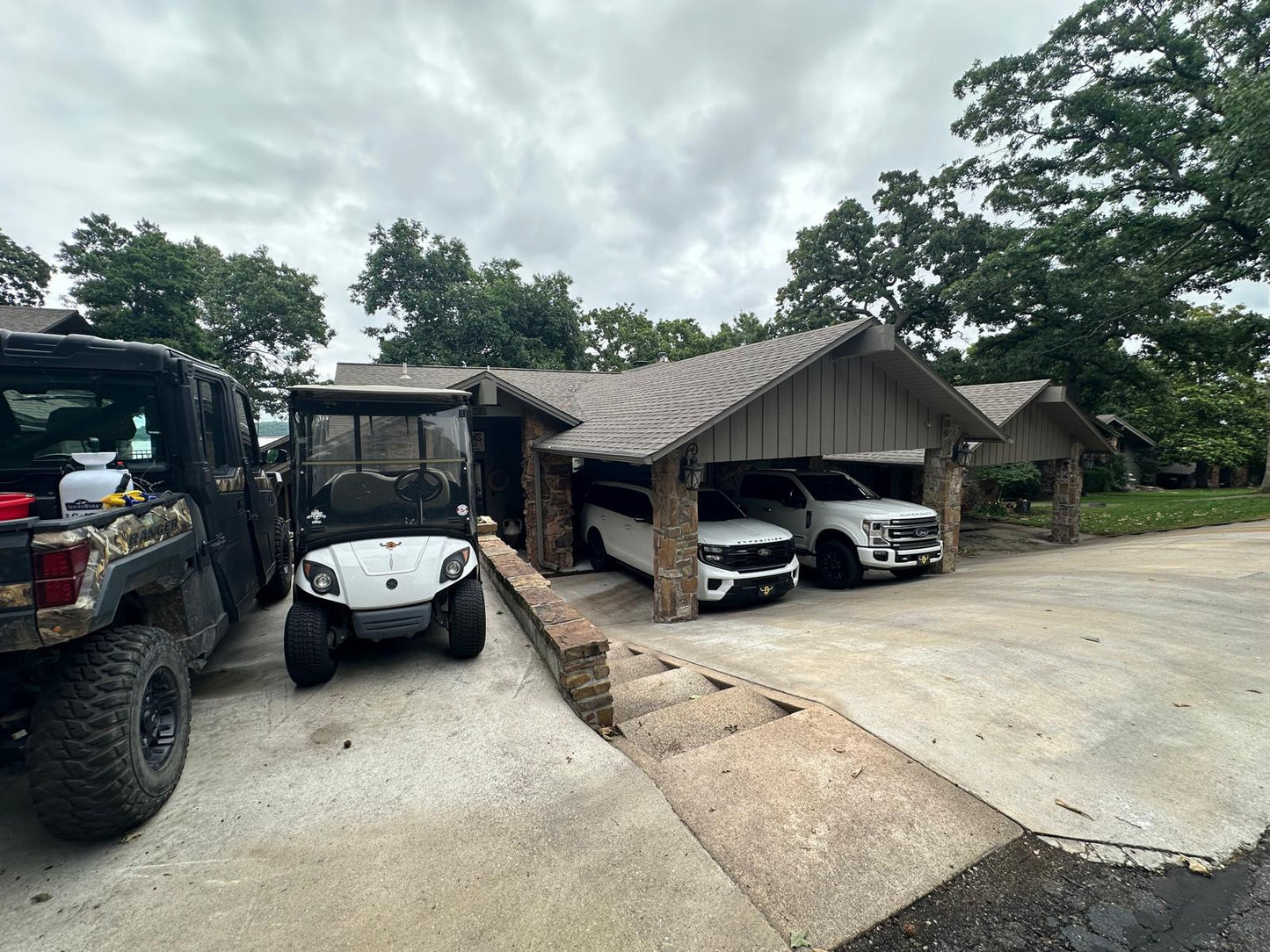 Luxury Grand Lake Waterfront Retreat – Monkey Island, Oklahoma