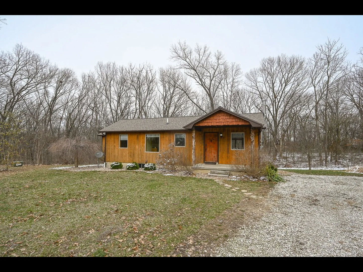 105± Acres with Cabin and Prime Hunting | Adams County, Illinois
